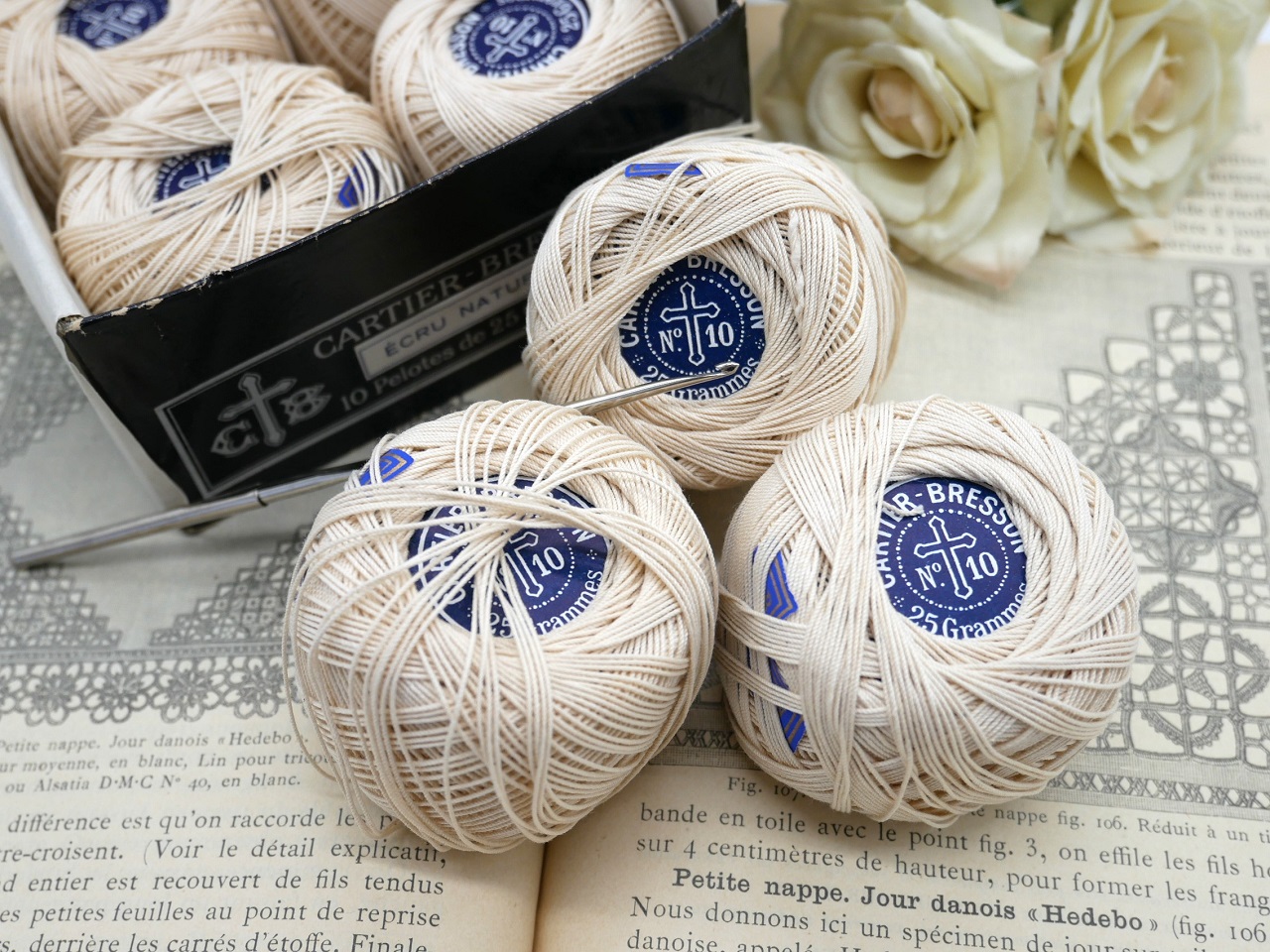 フランスCARTIER-BRESSON ECRU NATUREL クロッシェ糸巻き