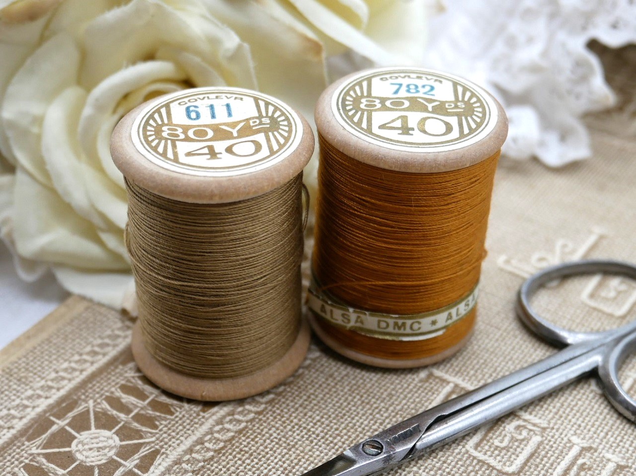 フランスDMC木製ブラウンコットン糸巻き2点セットA