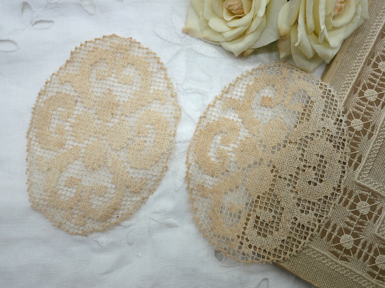 フランスで購入した大判のアンティーク・フィレレース 160x195cm 大判