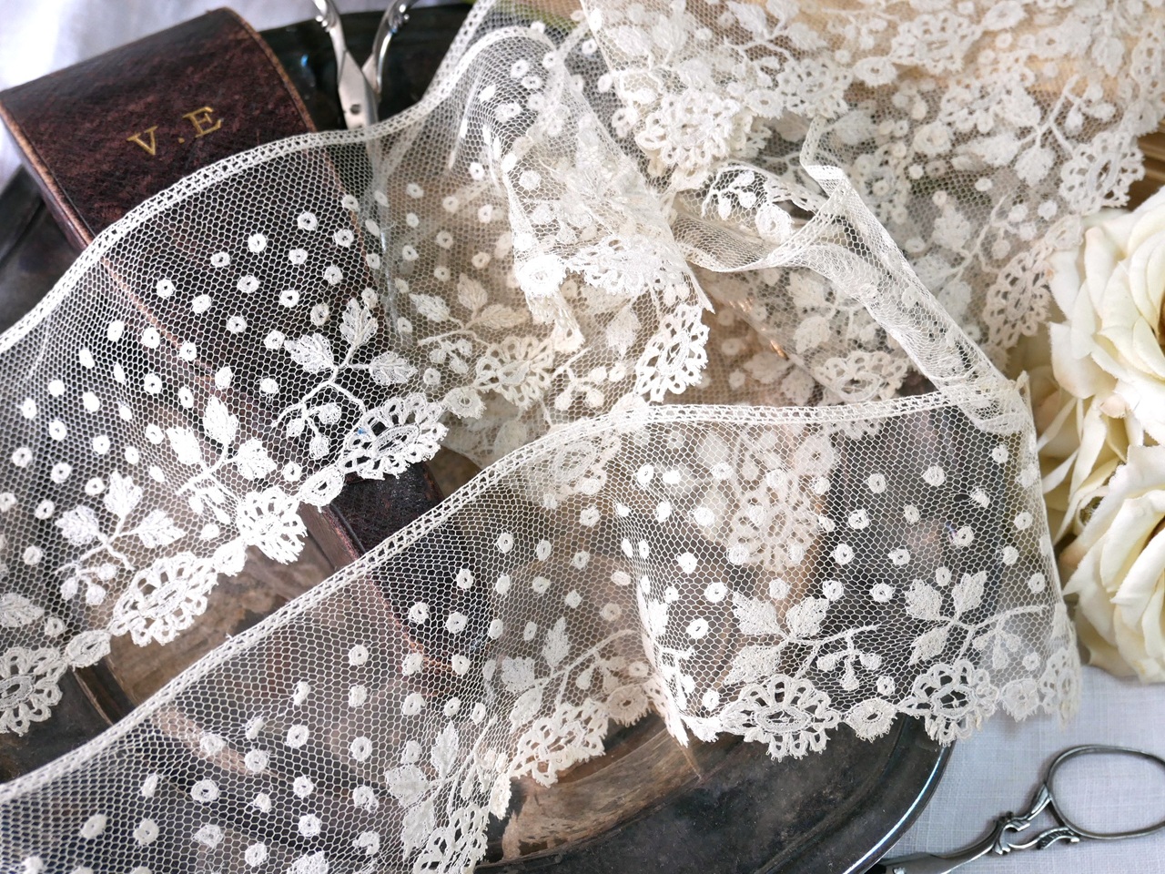 アンティークホニトンレース 150cmX7cm