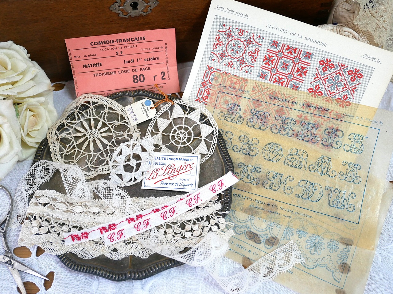 フランスアンティークレース＆刺繍図案アソート コラージュ用素材セットA