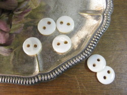 マザーオブパールボタン（Blanc）