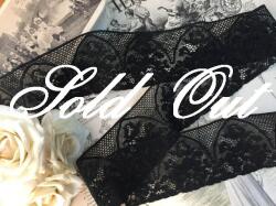 フレンチブラックレース