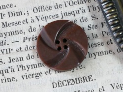 フランスベークライトボタン（Marron）