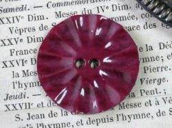 フランスアンティークベークライトボタン（ボルドー3L）