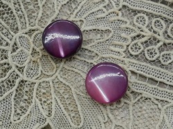 フランスアンティークマザーオブパールパープルボタン（直径0.8cm）