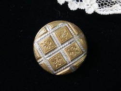 フランスアンティークメタルデザインボタンC