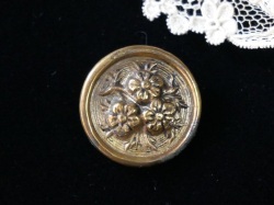 フランスアンティークフラワーレリーフメタルボタン