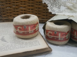 フランスアンティークCLラベル付きリネン糸巻き