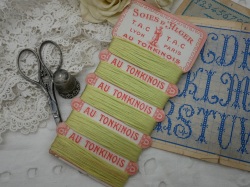 フランスアンティークT.A.C社製シルク糸巻きA