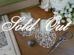 フランスAUX GALERIES LAFAYETTEミニモチーフ2点セット D