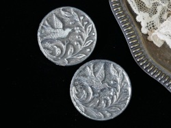 フランスアンティークことりのピクチャーボタンM（直径2.7cm）