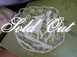 アンティークニードルポイントレースモチーフ