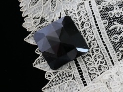 フランスヴィンテージブラックガラスファセットカットデザインボタン（2.0cm角）