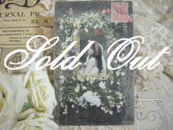 ポストカード（フラワーフレームと女性）