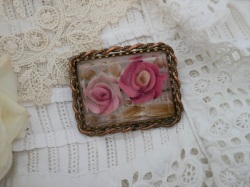 フランスルーサルトローズブローチ