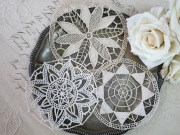 フランスアンティークラウンドモチーフレース 3個セット E