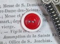 フランスヴィンテージレッドガラリスボタンS（直径1.35cm）