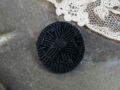 フランスヴィンテージブラックファブリックボタン(直径1.9cm～2.0cm）B