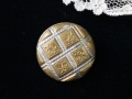 フランスアンティークメタルデザインボタンC（直径1.8cm）