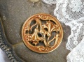 フランスアンティークアール・ヌーヴォー透かし彫り真鍮ボタン（直径3.1cm)