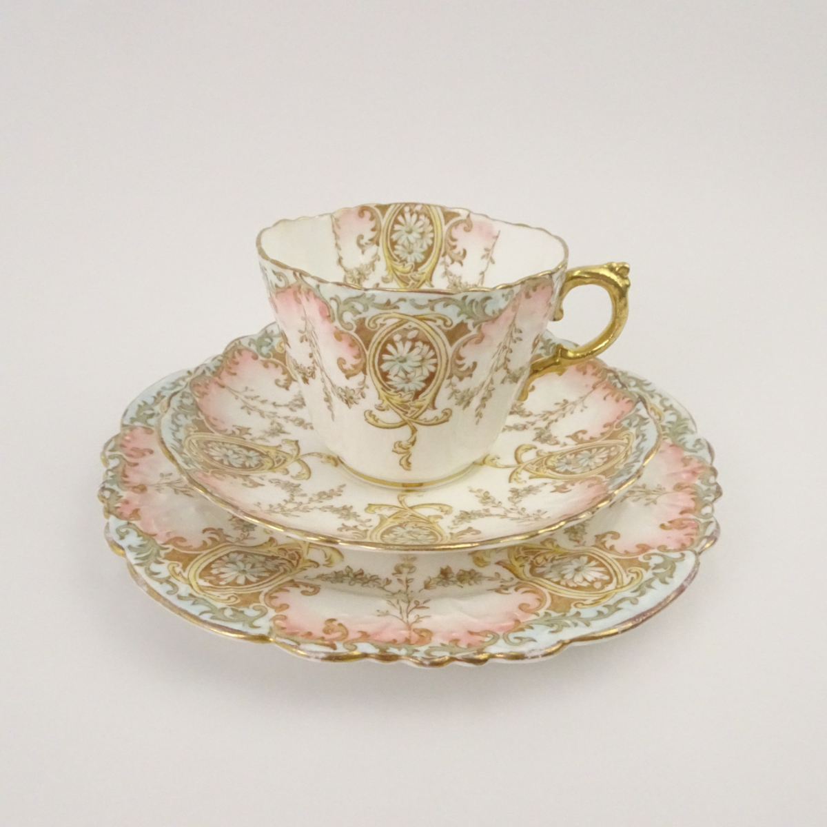 エインズレイ カップ ソーサー　トリオ