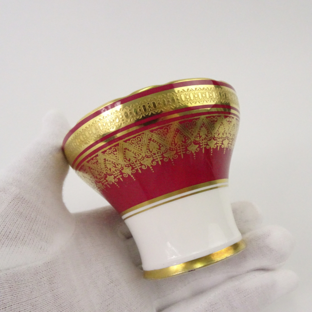 Aynsley China - アンティーク　エインズレイ　手描き　金色装飾の美しいカップ・ソーサーセット Aynsley China - アンティーク エインズレイ 手描き 金色装飾の