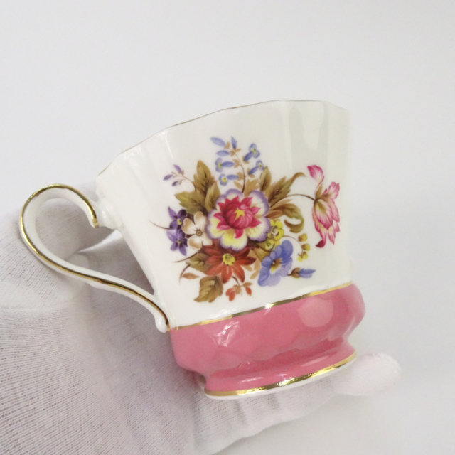 エインズレイ カップ ソーサー