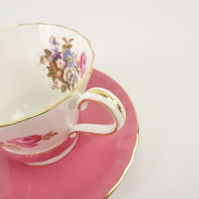 エインズレイ カップ ソーサー