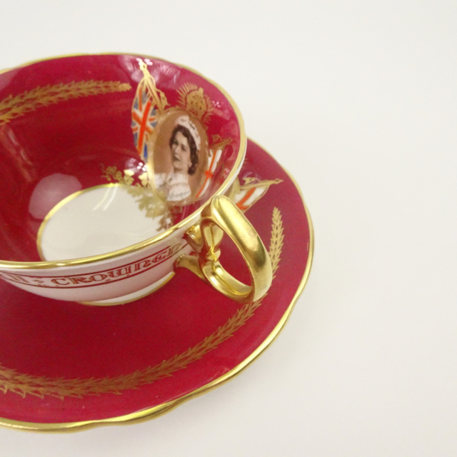 エインズレイ ティーカップ＆ソーサー コロネーション