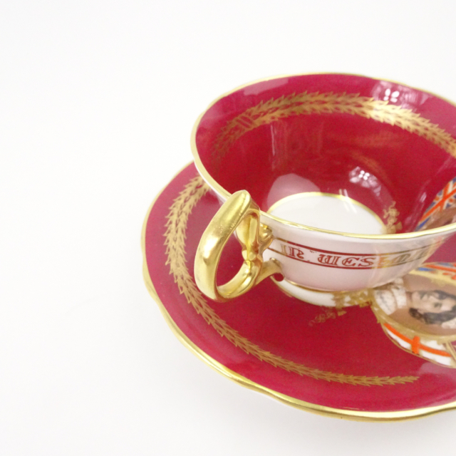 エインズレイ ティーカップ＆ソーサー コロネーション