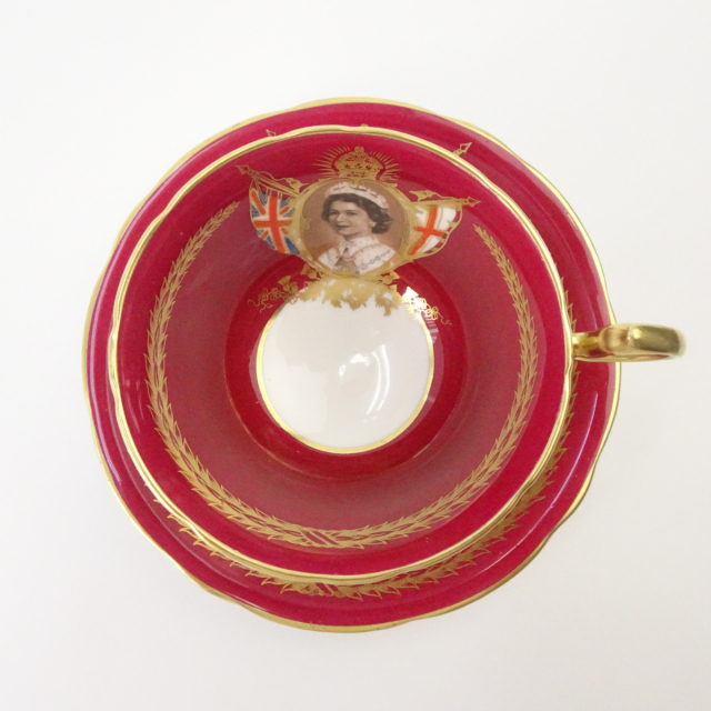 エインズレイ ティーカップ＆ソーサー コロネーション