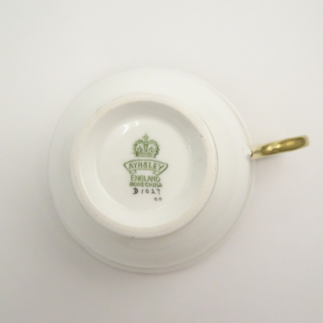 エインズレイ ティーカップ＆ソーサー コロネーション