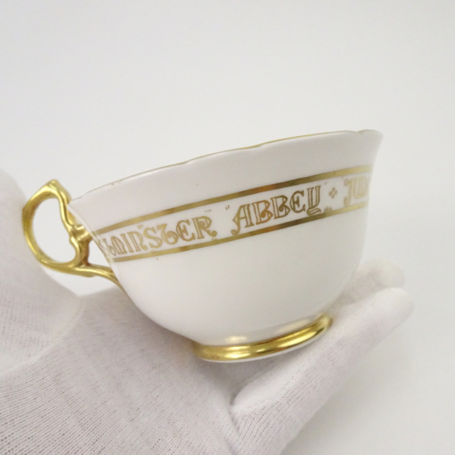 エインズレイ ティーカップ＆ソーサー コロネーション
