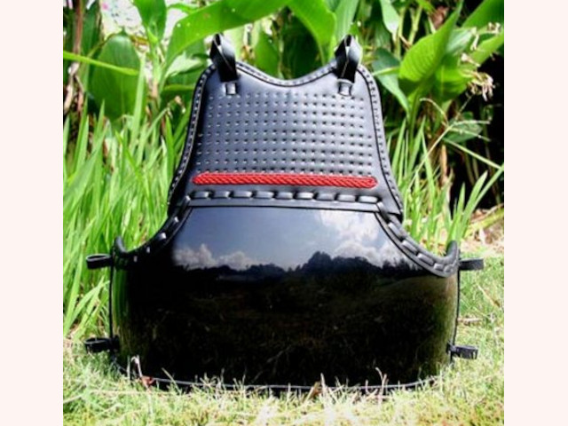 牛革手刺胸 幼年用