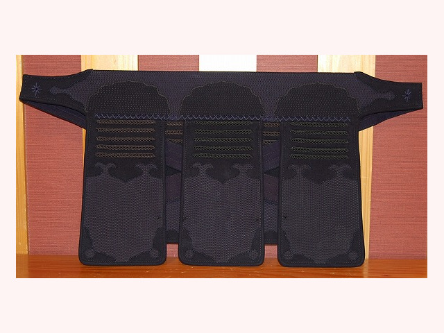 AJP4mm XL 垂