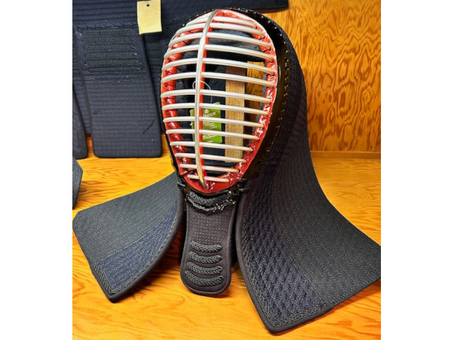 剣道具 ブラック達磨「兆LW」