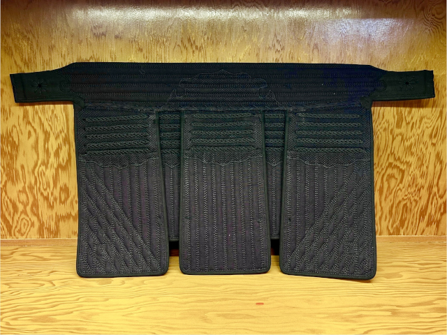 ブラック達磨「護」