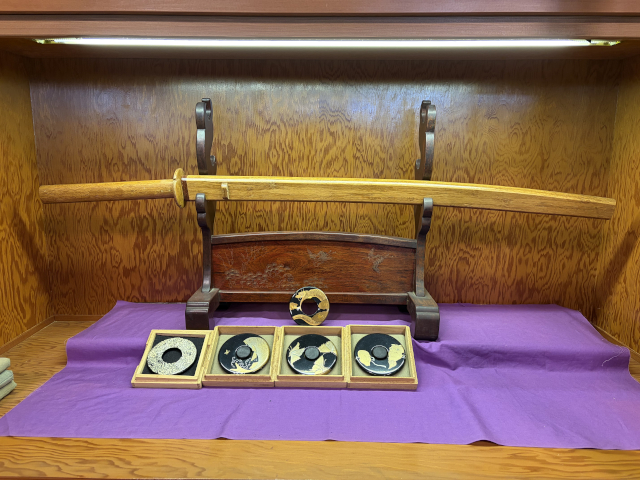 居合用鞘、鍔付大刀