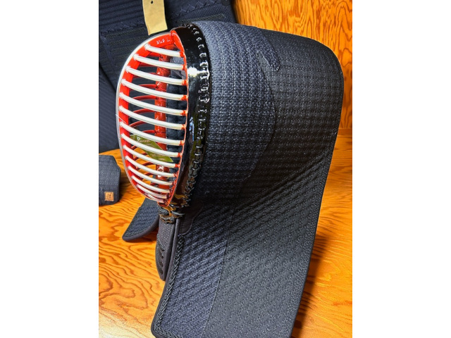 剣道具 ブラック達磨「兆LW」