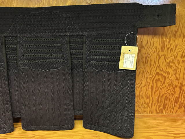 ブラック達磨「戦」