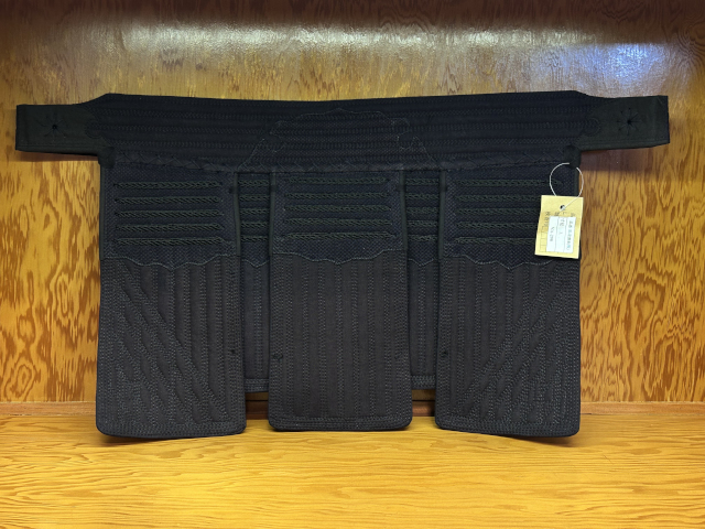 ブラック達磨「戦」