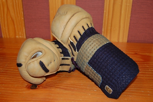 博多屋『武心』2.5分手刺茶革甲手