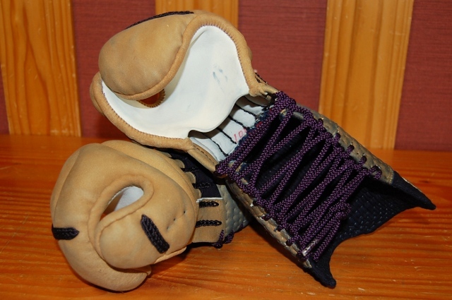 博多屋『武心』2.5分手刺茶革甲手