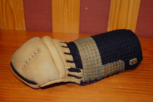 博多屋『武心』2.5分手刺茶革甲手