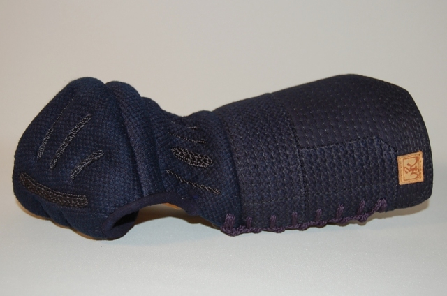 承5mm紺革　甲手