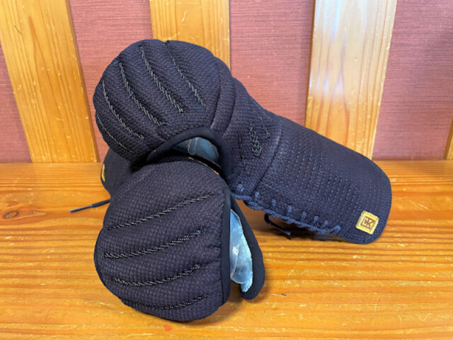 ミツボシ　天アスリート　6mm織刺甲手