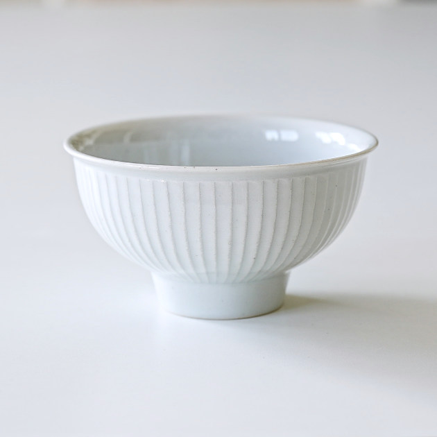 阿南維也　白磁鎬飯碗（小）