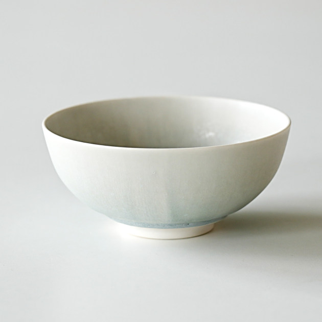永草陽平　煌彩磁ボウル（氷青色）