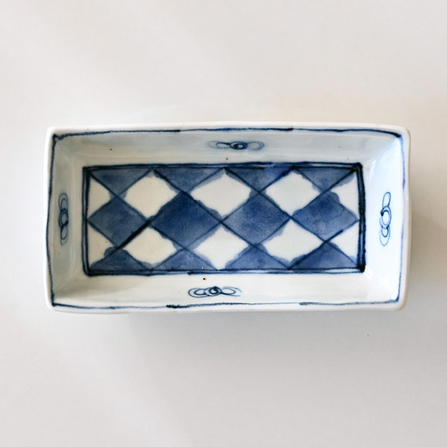 山口利枝　宝文に市松長角小皿